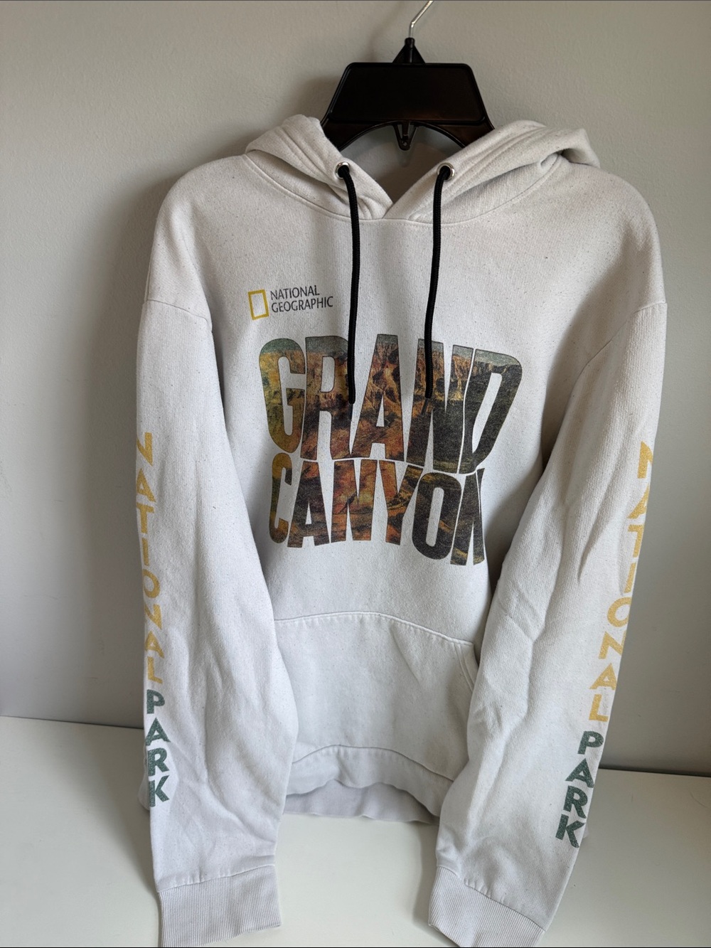 GRAND CANYON NATIONAL Geographic White Grand Canyon Graphic Crewneck HOODIE